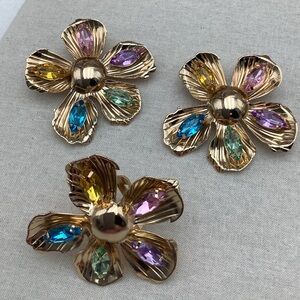 Large Petals Gold Floral Ring and Pierced earrings with Gemstones